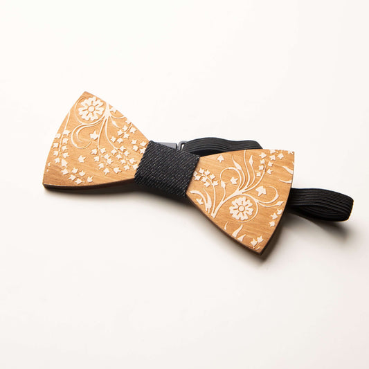 Stylish wooden bow tie "inflorescence blanc" with floral relief patterns, suitable for all genders.